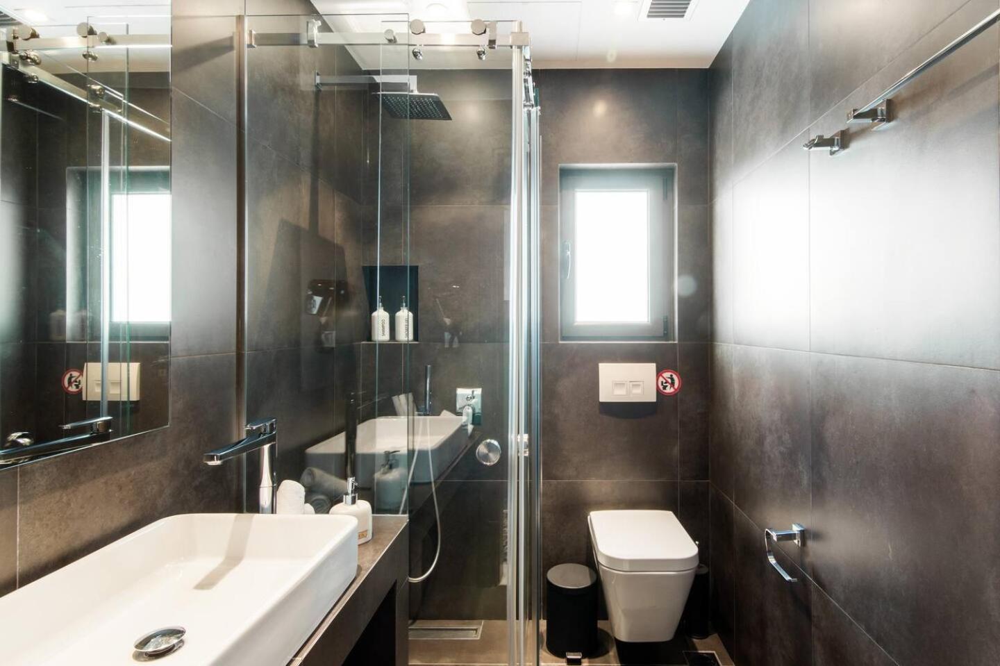 Ma Maison Nο 1, Penthouse, Acropolis And Lycabettus View, Ultra High Speed Internet 300 Mbps, 15' To Acropolis By Metro, 1' From Metro Station Atenas Exterior foto