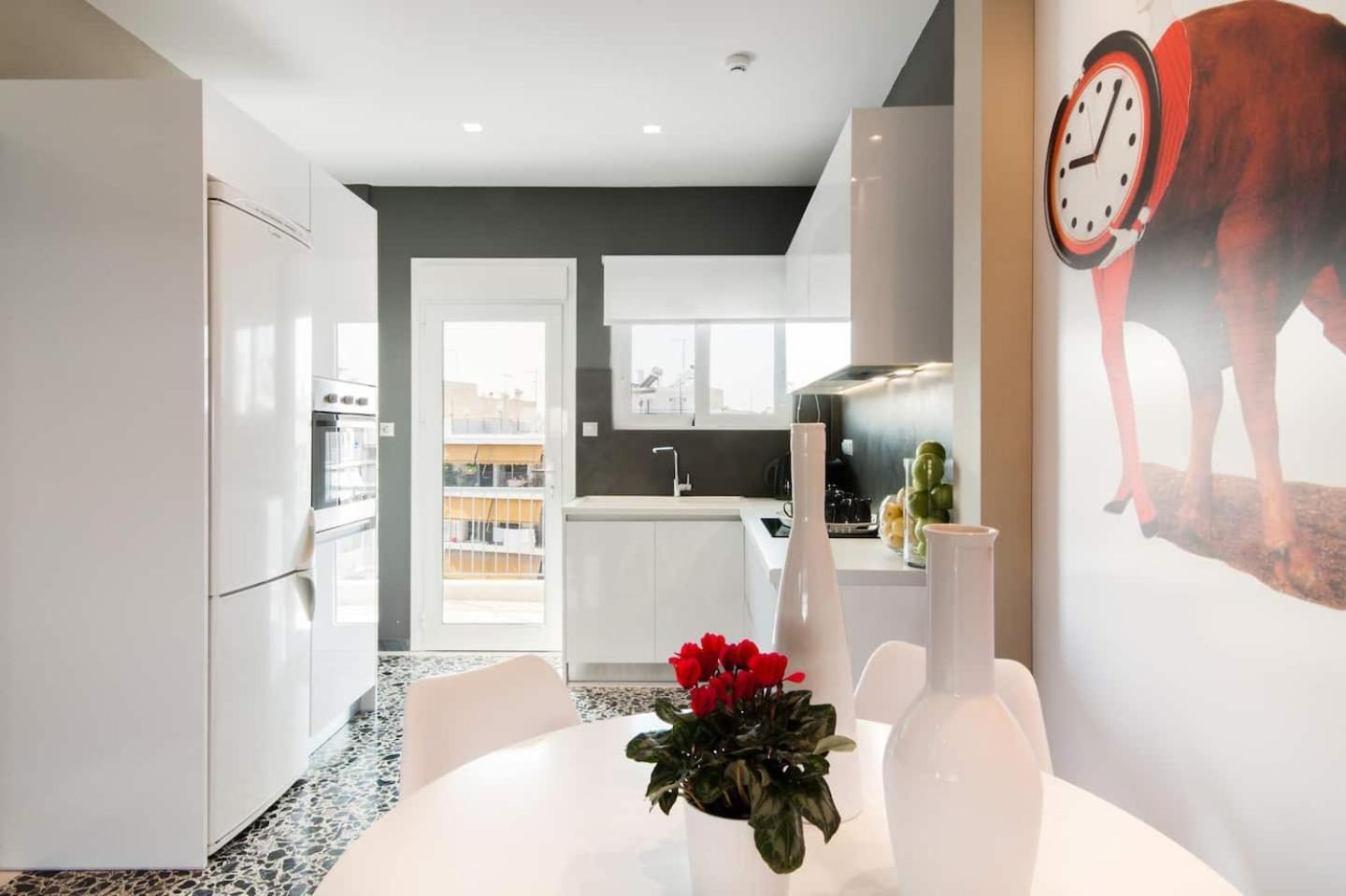 Ma Maison Nο 1, Penthouse, Acropolis And Lycabettus View, Ultra High Speed Internet 300 Mbps, 15' To Acropolis By Metro, 1' From Metro Station Atenas Exterior foto