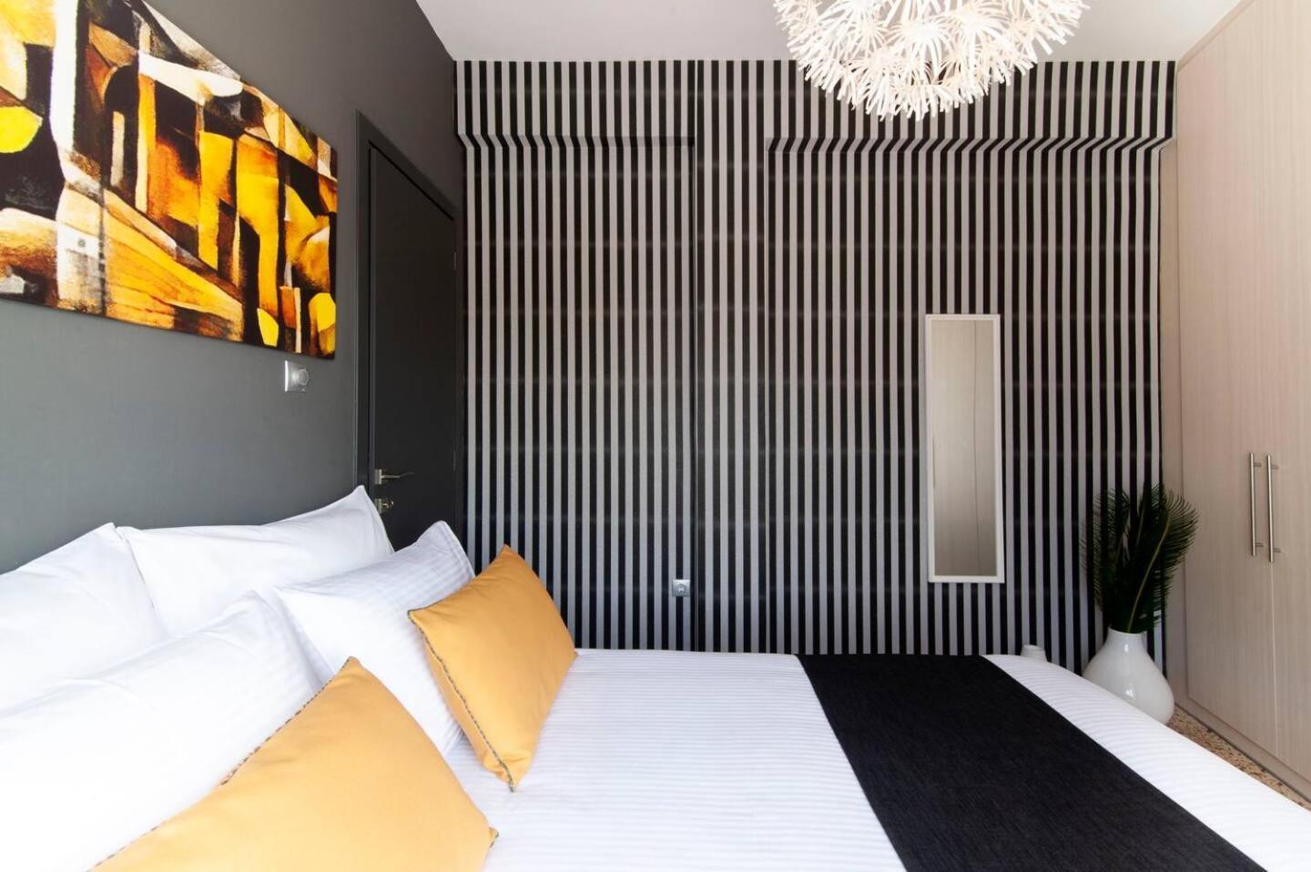 Ma Maison Nο 1, Penthouse, Acropolis And Lycabettus View, Ultra High Speed Internet 300 Mbps, 15' To Acropolis By Metro, 1' From Metro Station Atenas Exterior foto
